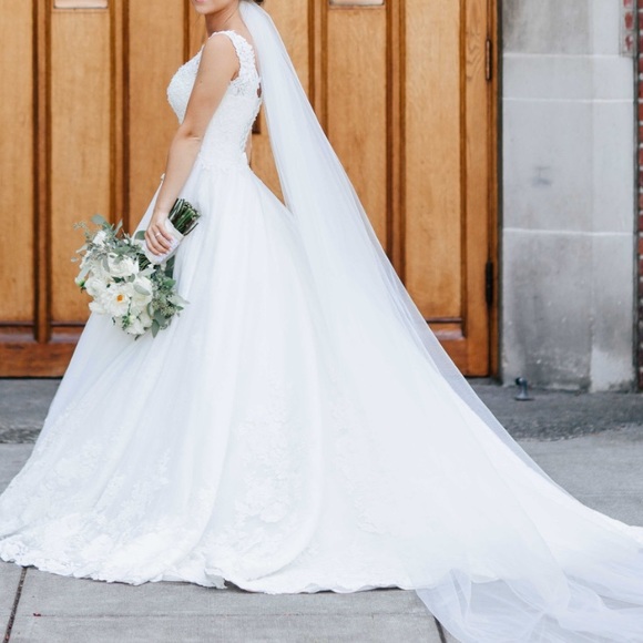 Wedding dress !!! - Picture 5 of 5